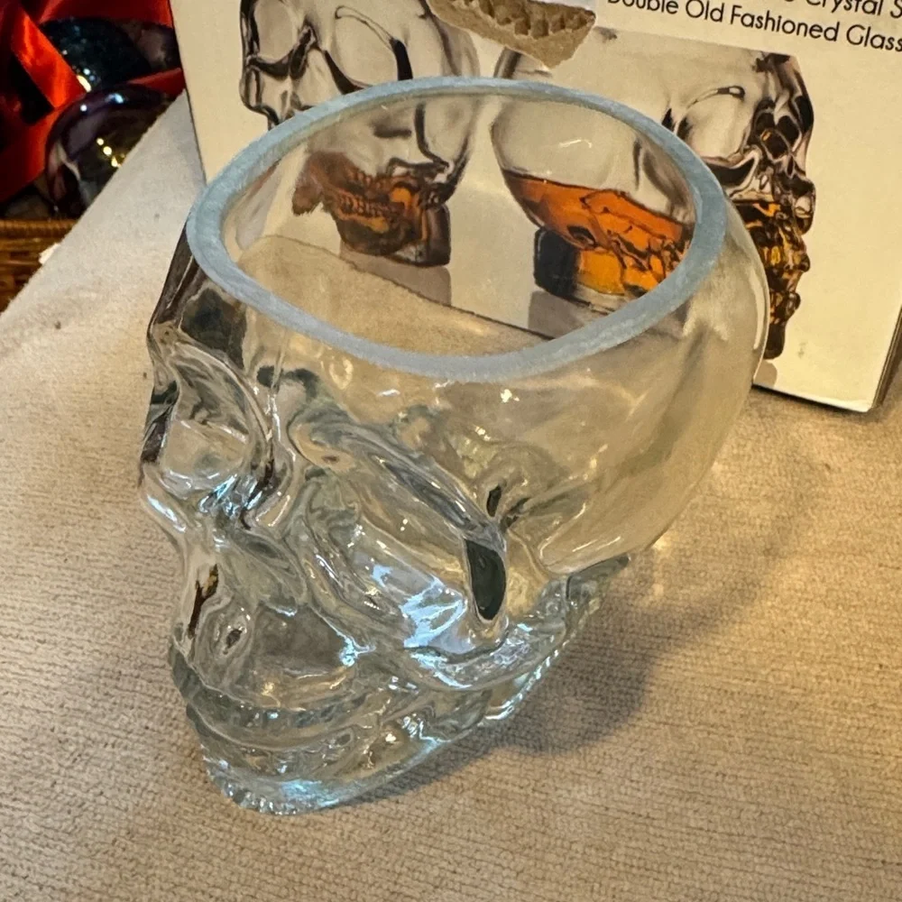 Skeller Crystal Skull Glasses Set